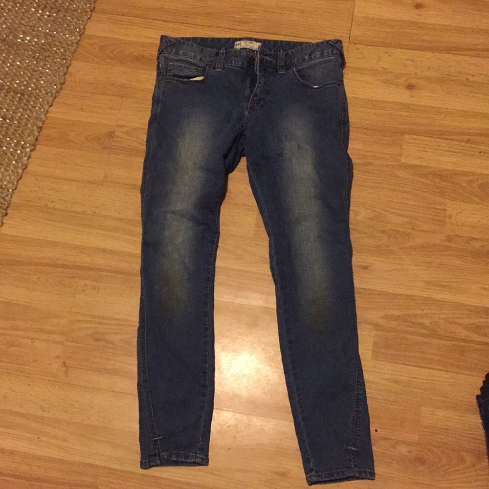 Free people stretchy jean size 27